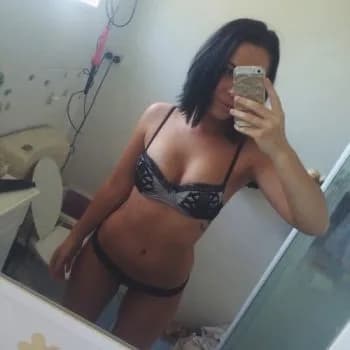 Profil de Joudia, 23 ans, Escort à Cumpadials (Grisons)