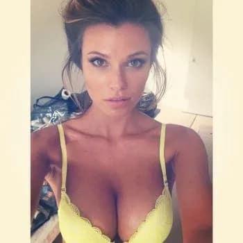 Profil de Ezra, 24 ans, Escort à Almens (Grisons)