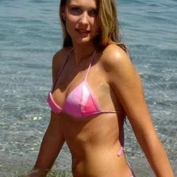 Profil de Léontine, 24 ans, Escort à Grandfontaine (Jura)