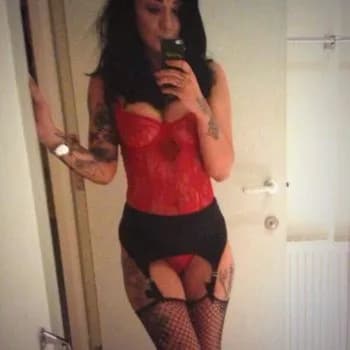 Profil de Jinane, 30 ans, Escort à Bever (Grisons)