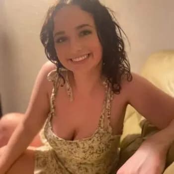 Profil de Amandine, 25 ans, Escort à Leuggelbach (Glaris)